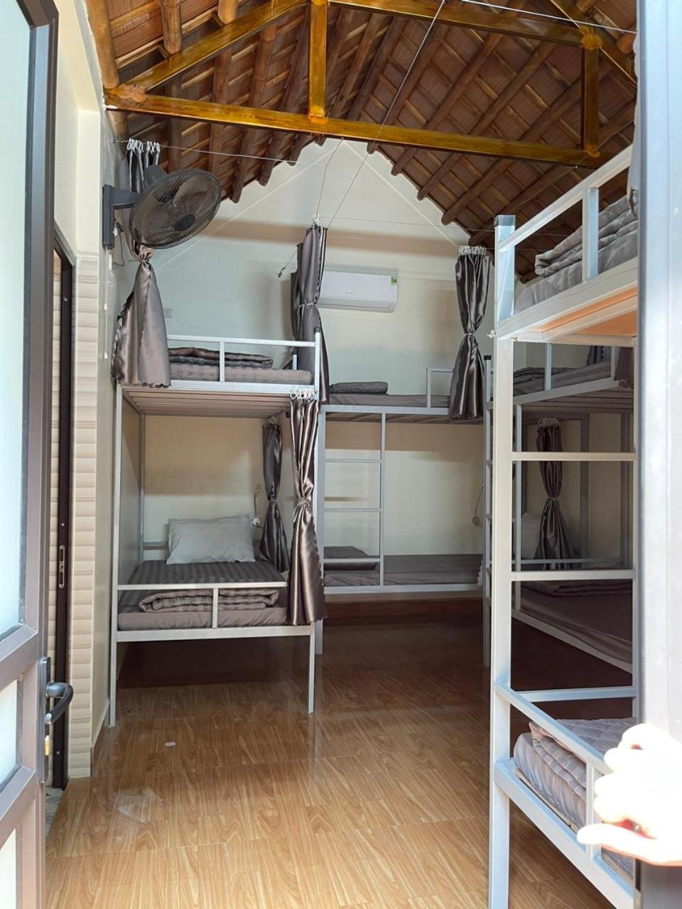 Downtown Backpacker Hostel Ниньбинь Экстерьер фото