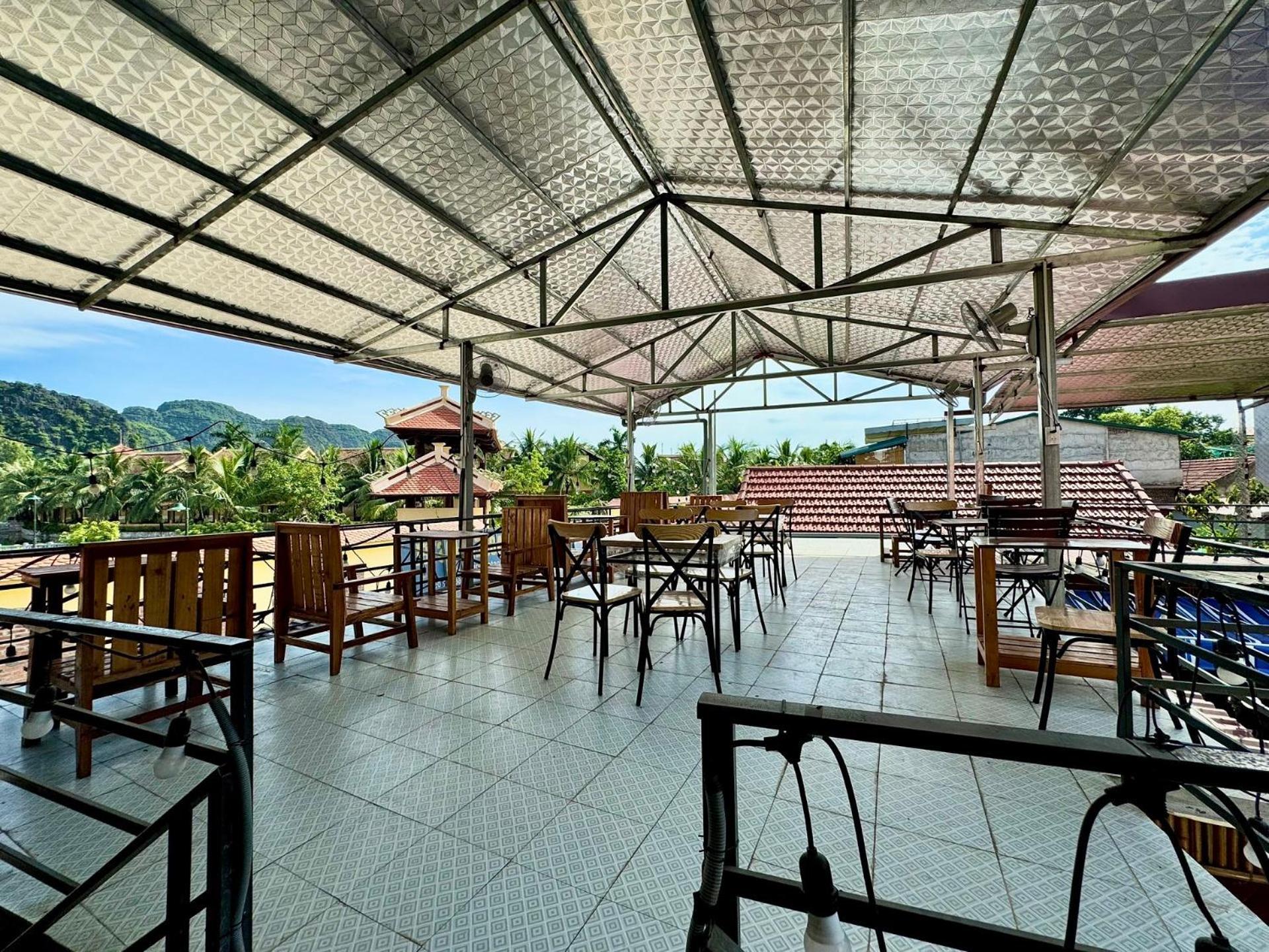 Downtown Backpacker Hostel Ниньбинь Экстерьер фото